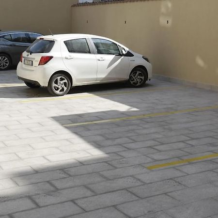 Simply The Best - Apartment And Parking Space By Balsamotto Palermo Eksteriør billede
